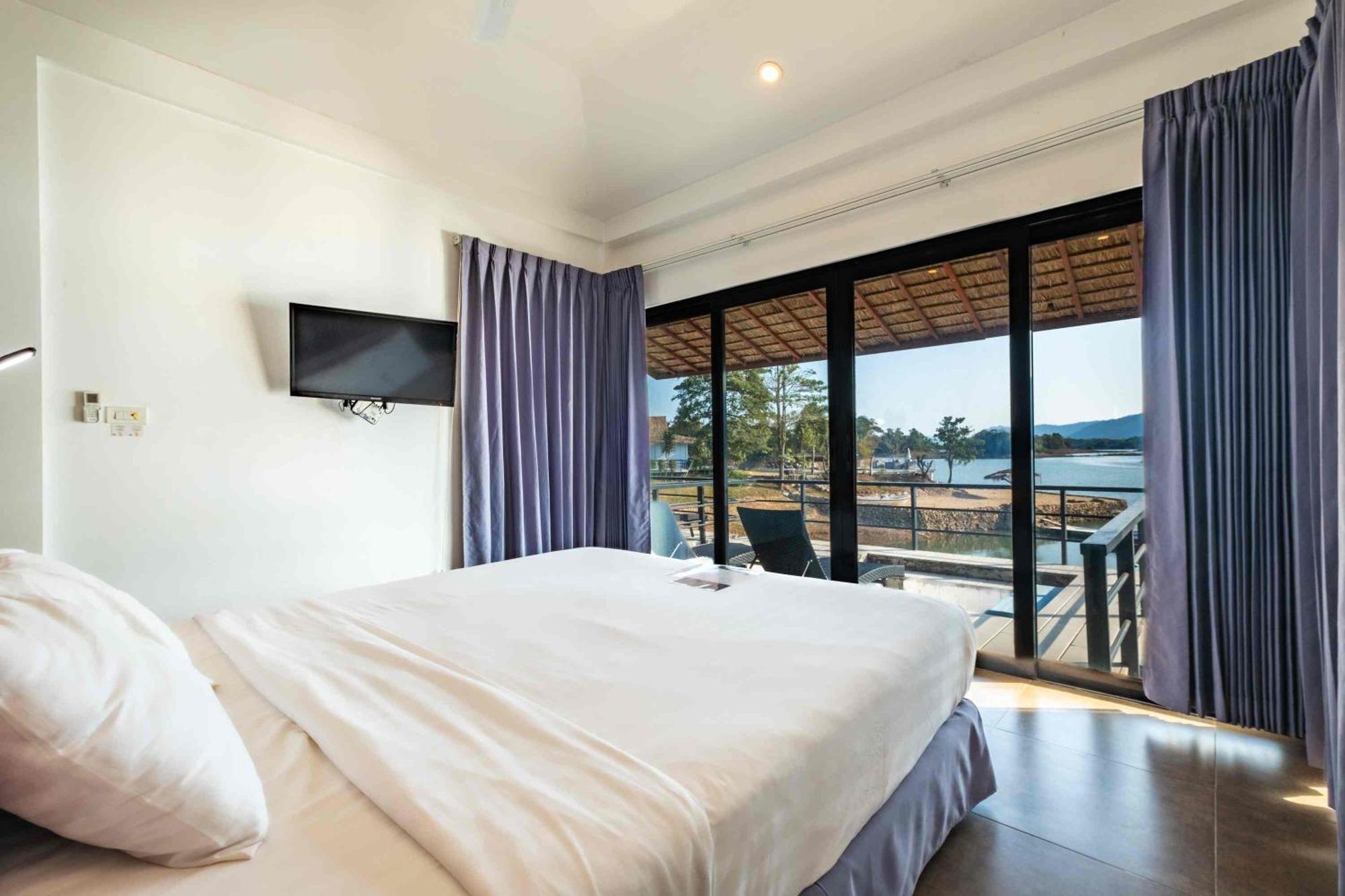 The Sanctuary Nam Ngum Beach Resort Vang Vieng Eksteriør bilde